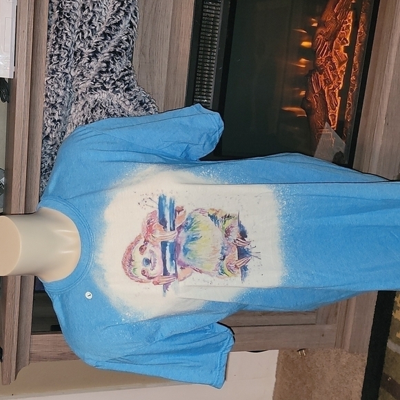 Nwot Bleached Sloth Tee -> NWOT Bleached Sloth Tee - Picture 1 of 1